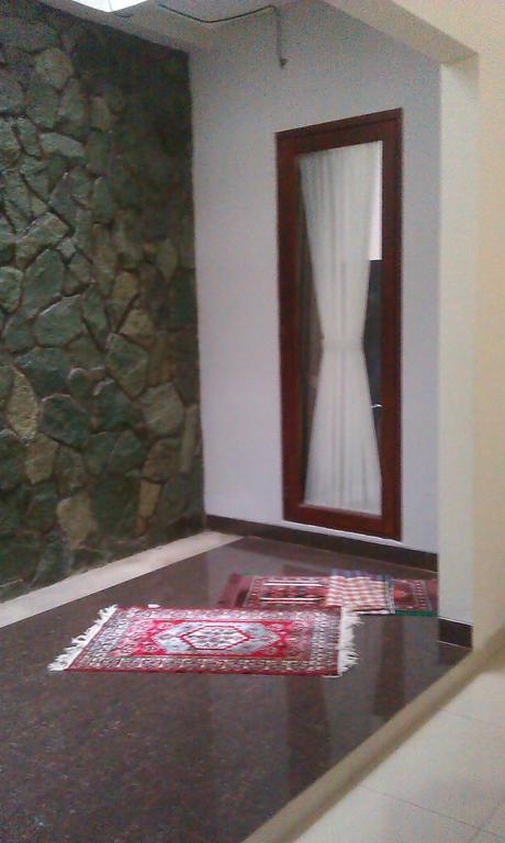 Rumah Sarwestri Bandung Exteriér fotografie