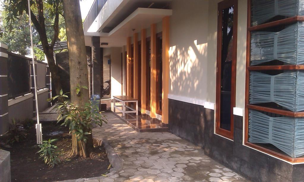 Hotel Rumah Sarwestri Bandung Exteriér fotografie