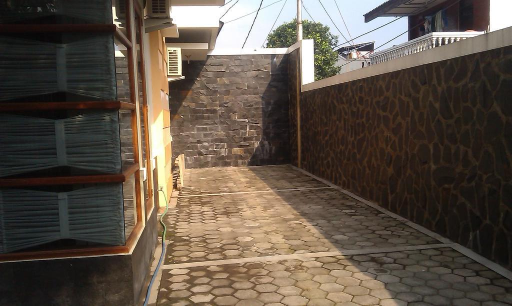 Rumah Sarwestri Bandung Exteriér fotografie