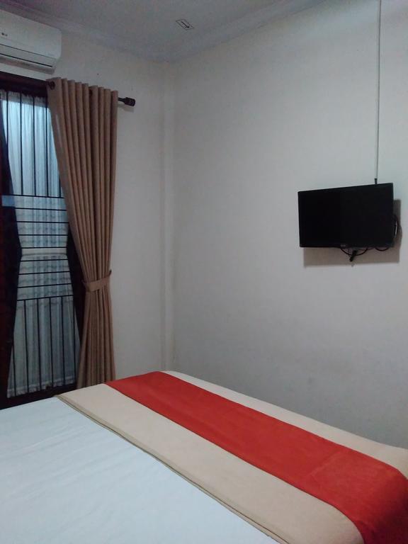 Rumah Sarwestri Bandung Exteriér fotografie